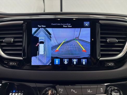 Used 2017 Chrysler Pacifica Touring-L Plus w/ Advanced Safetytec Group FWD image 31