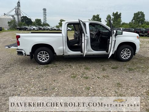 Used 2022 Chevrolet Silverado 1500 RST image 32