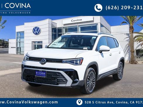 New 2025 Volkswagen Taos SE image 3