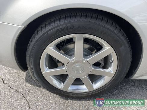 Used 2007 Cadillac XLR RWD image 11