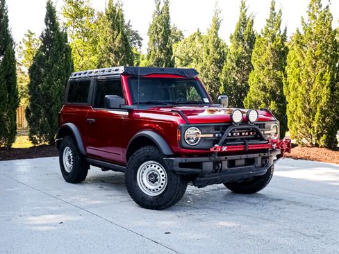 Used 2021 Ford Bronco 2-Door AWD/4WD image 2