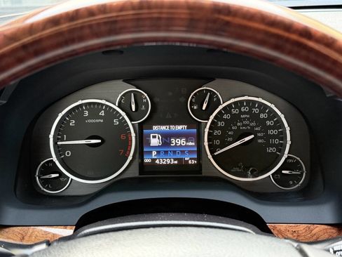 Used 2017 Toyota Tundra 1794 Edition image 39