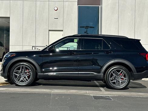 New 2025 Ford Explorer ST w/ Sun And Sound Package image 6