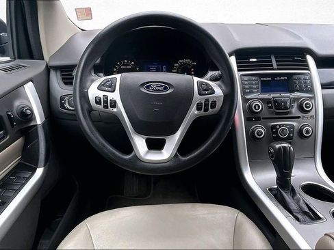 Used 2013 Ford Edge SE image 8