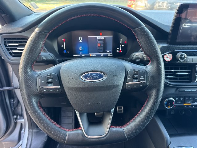 Used 2024 Ford Escape ST-Line AWD/4WD image 18