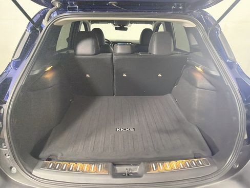 Used 2025 Nissan Kicks SR w/ Illumination Package AWD/4WD image 27