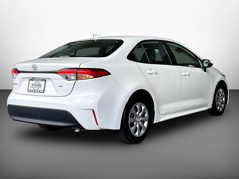 Used 2024 Toyota Corolla LE FWD image 6