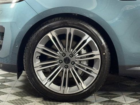 New 2026 Land Rover Range Rover Sport SE image 12