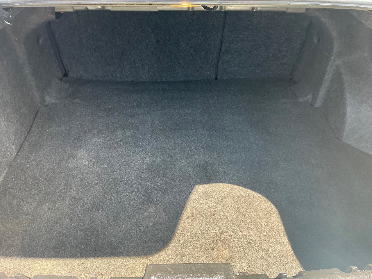 Used 2012 Ford Fusion SE FWD image 12