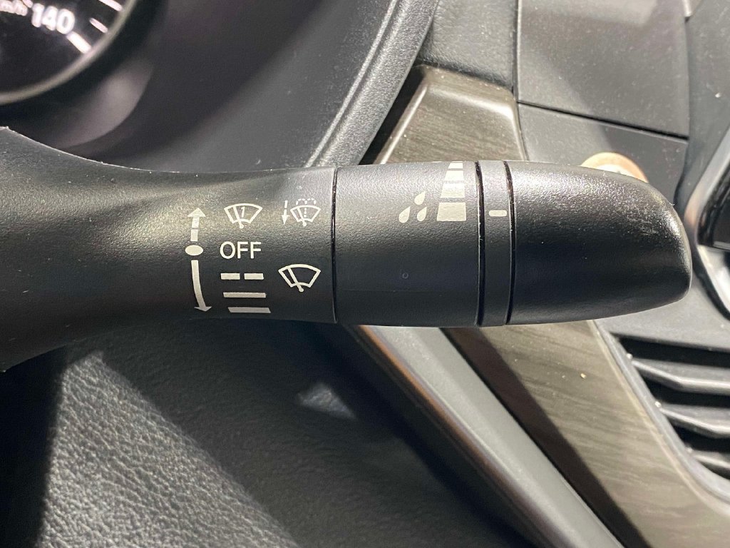 Used 2024 Nissan Altima 2.5 SV FWD image 26