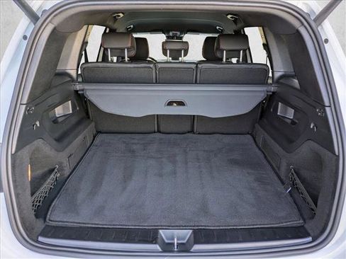 Certified 2025 Mercedes-Benz GLB 250 image 10