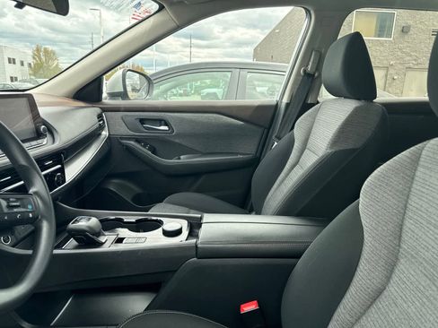 Used 2022 Nissan Rogue SV AWD/4WD image 30