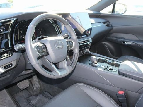 Certified 2025 Lexus RX 350 Premium Plus image 12