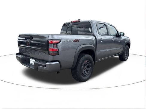 Used 2026 Nissan Frontier PRO-4X AWD/4WD image 3