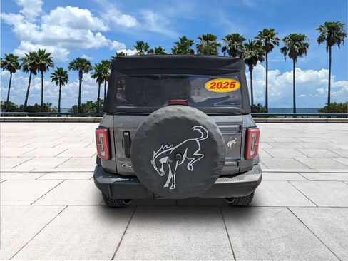 Used 2025 Ford Bronco Badlands AWD/4WD image 5