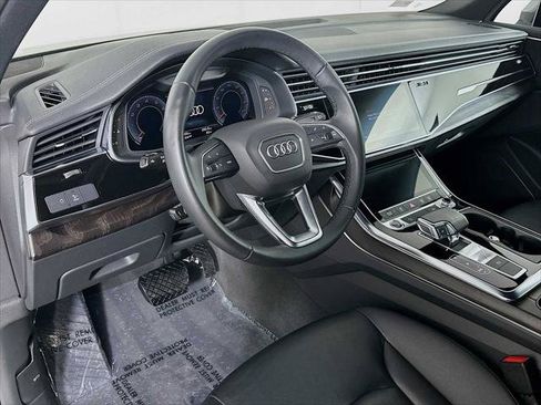 Certified 2023 Audi Q7 2.0T Premium Plus w/ Convenience Package AWD/4WD image 9