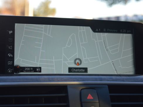 Used 2017 BMW 330i Sedan image 19