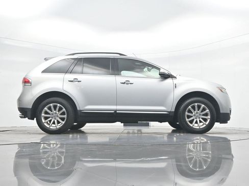 Used 2015 Lincoln MKX FWD w/ Equipment Group 101A image 30