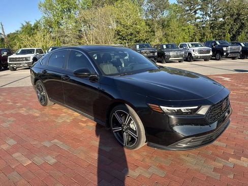 Used 2023 Honda Accord Sport image 19