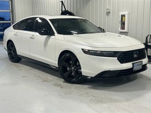 Used 2023 Honda Accord Sport image 1