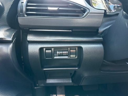 Used 2024 Subaru Crosstrek 2.0i Premium w/ Crosstrek Mirror Package AWD/4WD image 32