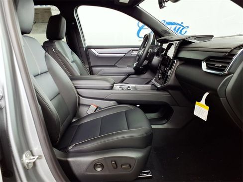 New 2026 GMC Acadia Elevation image 12