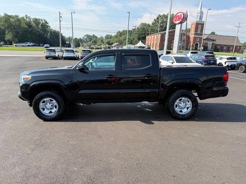 Used 2023 Toyota Tacoma SR AWD/4WD image 5