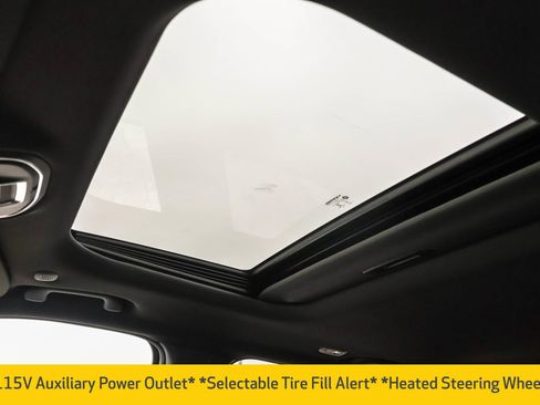 New 2025 Jeep Grand Cherokee Altitude image 7