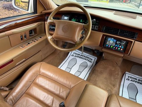 Used 1994 Cadillac De Ville Concours FWD image 42