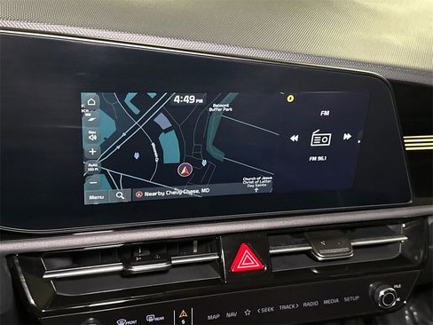 Certified 2025 Kia Niro Wind image 29