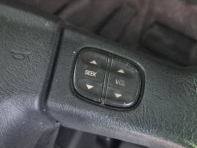 Used 2005 Chevrolet Avalanche Z71 w/ Sun And Sound Package AWD/4WD image 15