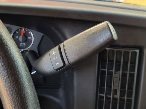 Used 2014 Chevrolet Express 2500 image 12