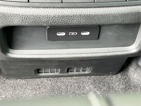 Used 2025 Honda Pilot EX-L image 24