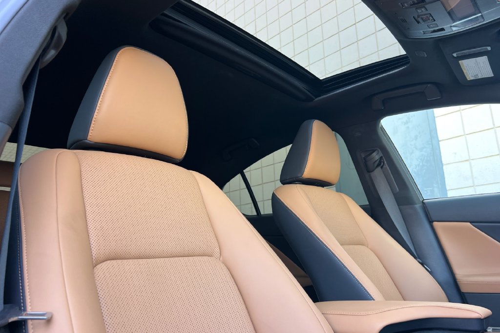 Used 2026 Lexus IS 350 F Sport w/ Accessory Package Z1 RWD image 19