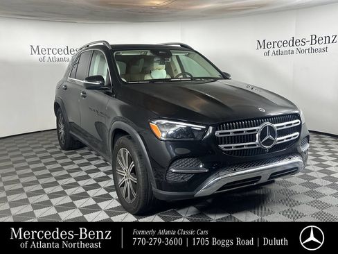 Used 2024 Mercedes-Benz GLE 450e 4MATIC image 1
