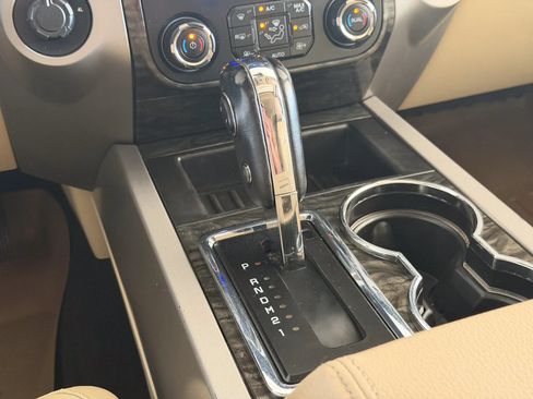 Used 2015 Ford Expedition EL Limited w/ Equipment Group 301A AWD/4WD image 36