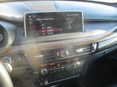 Used 2018 BMW X5 xDrive50i w/ M Sport Package image 24