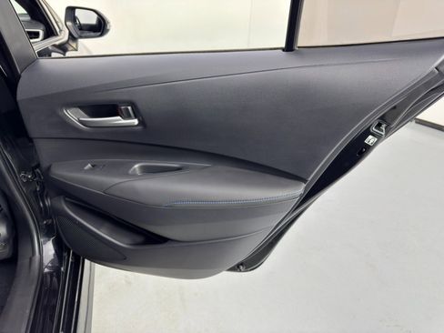 Used 2020 Toyota Corolla SE image 36