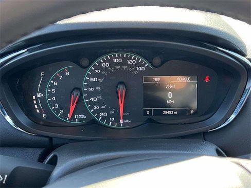 Certified 2022 Chevrolet Trax LT w/ LT Convenience Package image 25