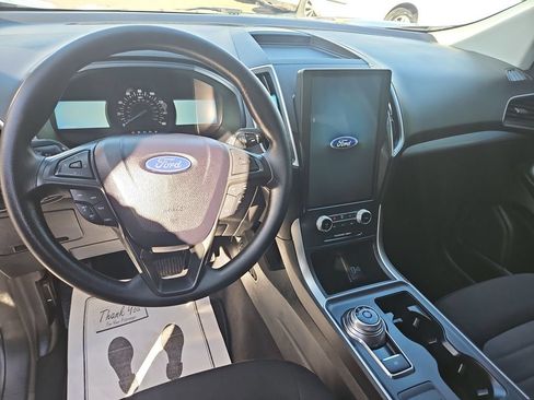 Used 2024 Ford Edge SE AWD/4WD image 13