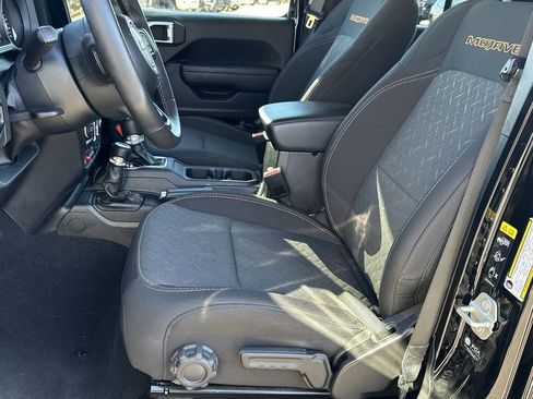 Certified 2024 Jeep Gladiator Mojave image 13