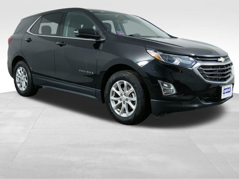 Used 2018 Chevrolet Equinox LT image 2