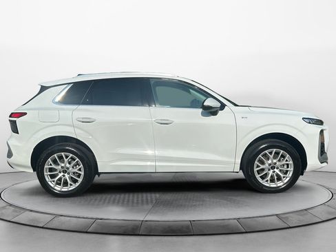 Certified 2026 Audi Q3 quattro 2.0T AWD/4WD image 8
