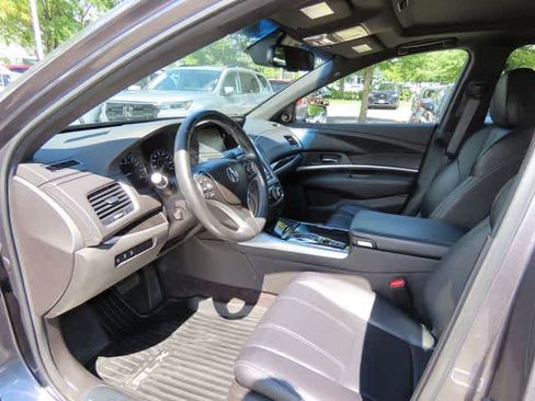 Used 2018 Acura RLX w/ Technology Package FWD image 2