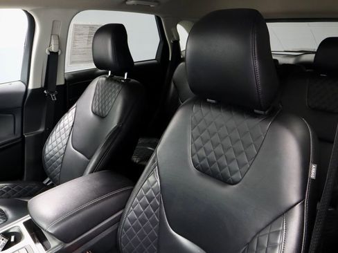 Certified 2024 Ford Edge Titanium AWD/4WD image 26