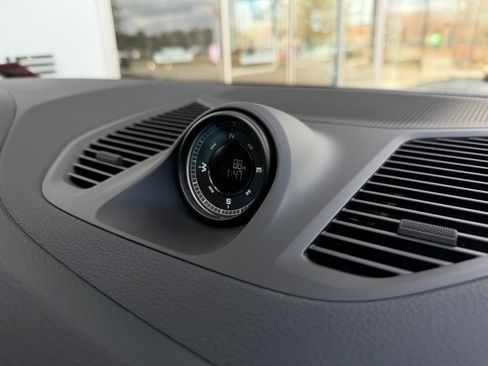 New 2026 Porsche Cayenne image 21