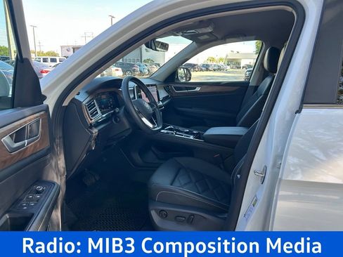Used 2024 Volkswagen Atlas SE FWD image 15