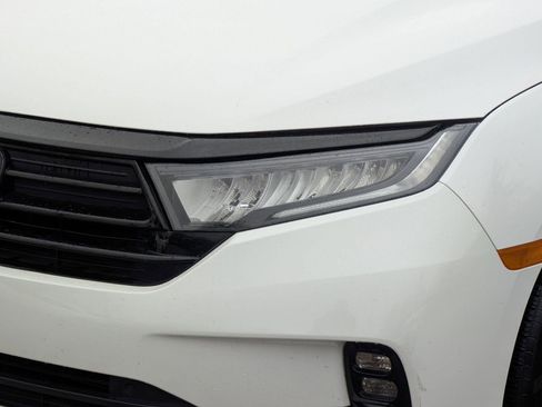 Used 2024 Honda Odyssey Sport image 11