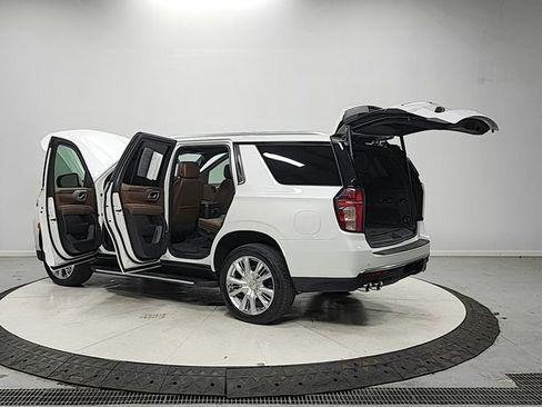 Used 2021 Chevrolet Tahoe High Country RWD image 13