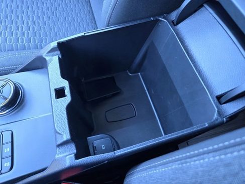 Used 2024 Ford Ranger XLT image 15